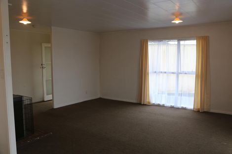 Photo of property in 12 Emere Place, Meremere, Mercer, 2474