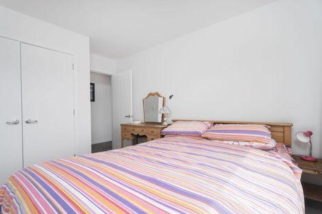 Photo of property in 27 Endeavour Drive, Whitby, Porirua, 5024