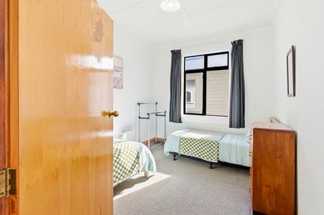 Photo of property in 178 Victoria Road, Saint Clair, Dunedin, 9012