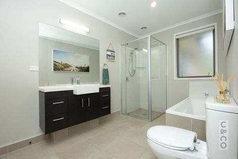 Photo of property in 58 Muriwai Road, Waimauku, 0812