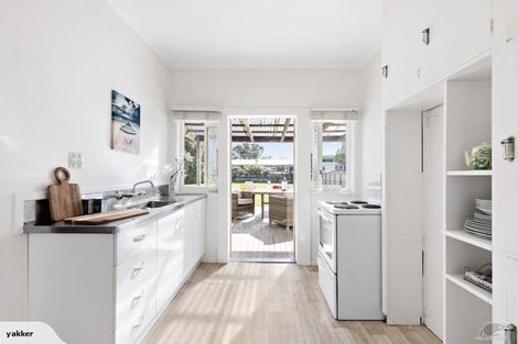 Photo of property in 3 Cherrie Road, Beachlands, Auckland, 2018