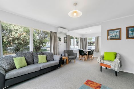 Photo of property in 3 Ruru Crescent, Heretaunga, Upper Hutt, 5018