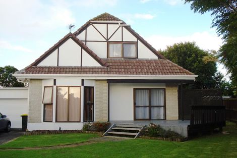 Photo of property in 2/9 Askew Place, Farm Cove, Auckland, 2012