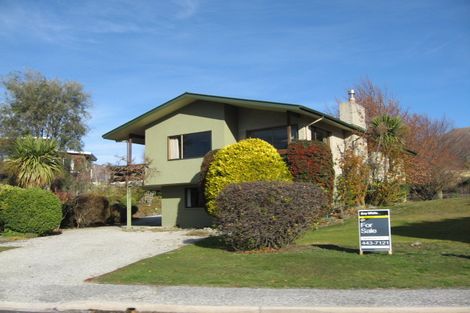 Photo of property in 33 Faulks Terrace, Wanaka, 9305