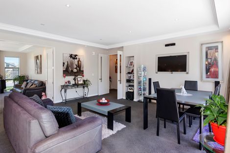 Photo of property in 33 Euphrasie Drive, Aidanfield, Christchurch, 8025