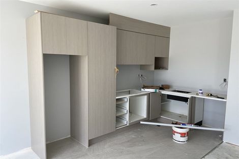 Photo of property in 21 Mcindoe Road, Kumeu, 0810