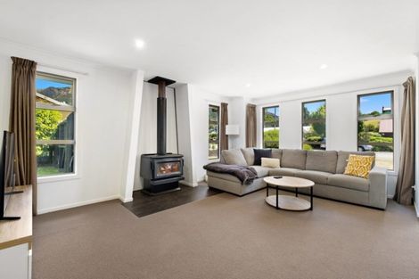 Photo of property in 20 Hewson Crescent, Lake Hawea, Wanaka, 9382