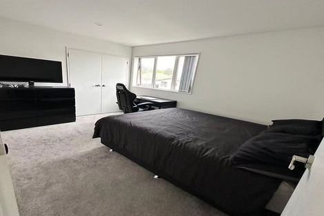 Photo of property in 20a Edwards Avenue, Henderson, Auckland, 0610