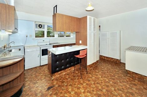 Photo of property in 9 Seddon Street, Te Puke, 3119