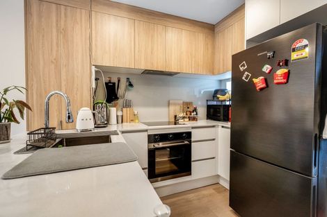 Photo of property in 16 Selo Street, Glen Eden, Auckland, 0602