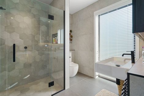 Photo of property in 33 Lakewood Lane, Cambridge, 3434