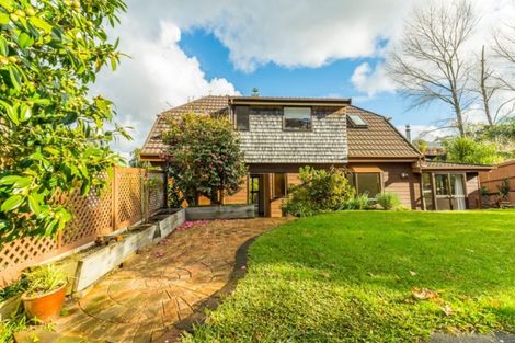 Photo of property in 72a Beach Road, Mellons Bay, Auckland, 2014