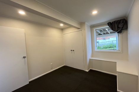 Photo of property in 75 Bradbury Road, Botany Downs, Auckland, 2010