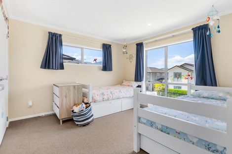 Photo of property in 1 Chalfont Road, Silverstream, Upper Hutt, 5019