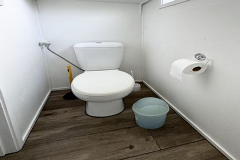 Photo of property in 6 Cottam Grove, Northcross, Auckland, 0632