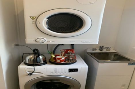 Photo of property in 208 The Terrace, Wellington Central, Wellington, 6011