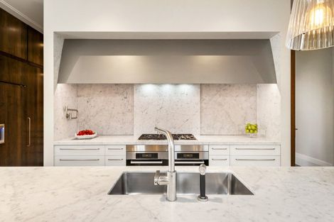 Photo of property in 21 Stanley Point Road, Stanley Point, Auckland, 0624