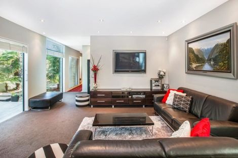 Photo of property in 94 Office Road, Merivale, Christchurch, 8014