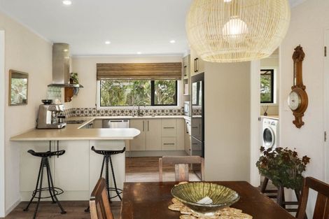 Photo of property in 37 Pohutukawa Drive, Athenree, Katikati, 3177