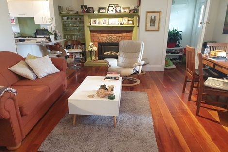 Photo of property in 4 Inverlochy Place, Te Aro, Wellington, 6011