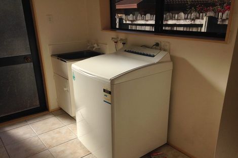 Photo of property in 20 Britannia Place, Half Moon Bay, Auckland, 2012