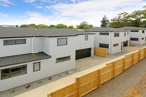 Photo of property in 3/42 Great South Road, Manurewa, Auckland, 2102