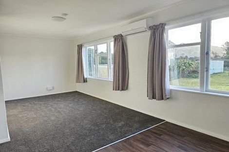 Photo of property in 121 Hampshire Street, Cannons Creek, Porirua, 5024