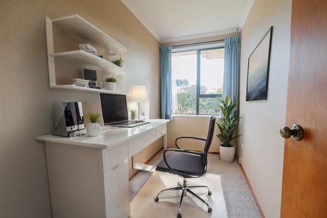 Photo of property in 2 Raeburn Place, Gore, 9710