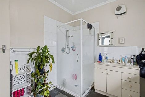 Photo of property in 298 Palmerston Street, Westport, 7825