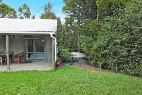 Photo of property in 330 Cowan Bay Road, Pohuehue, Warkworth, 0983