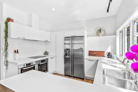 Photo of property in 81 Oxford Street, Lansdowne, Masterton, 5810