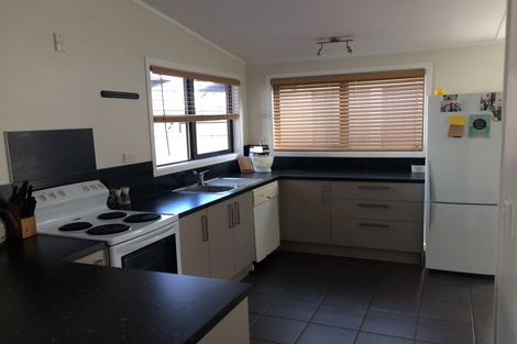 Photo of property in 1/4 Argyle Avenue, Pahurehure, Papakura, 2113