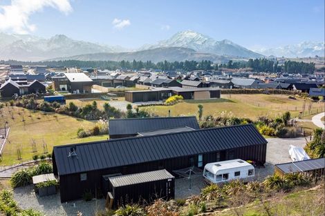Photo of property in 19 Glenaray Crescent, Wanaka, 9305