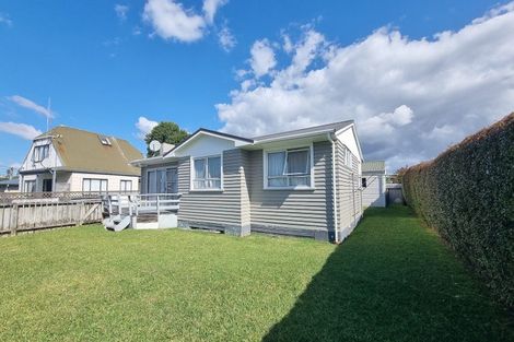 Photo of property in 8a Charles Street, Bellevue, Tauranga, 3110