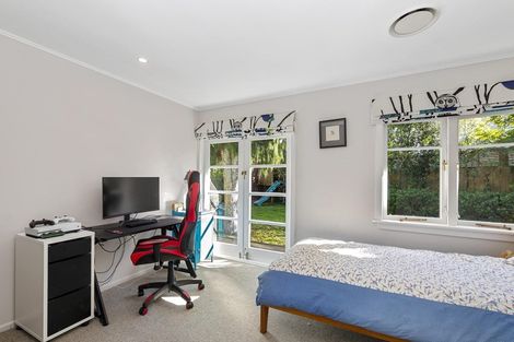 Photo of property in 14 Mayburn Road, Te Atatu Peninsula, Auckland, 0610