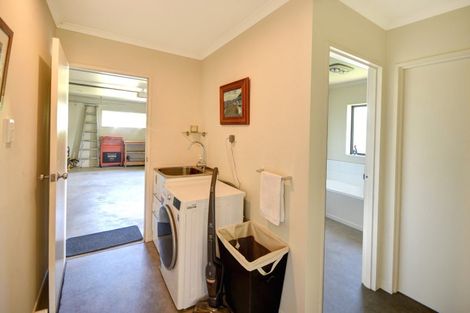 Photo of property in 8 Sandown Street, Waihola, Milton, 9073