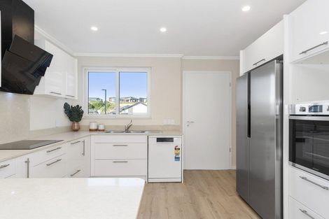 Photo of property in 62 Bert Wall Drive, Omokoroa, 3114