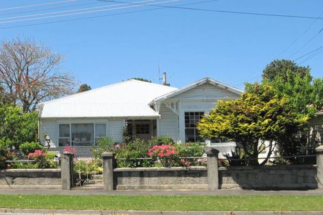 Photo of property in 186 Cobden Street, Gisborne, 4010