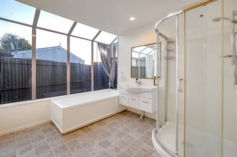 Photo of property in 2/5 Tahi Place, Belfast, Christchurch, 8051