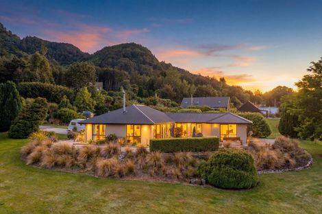 Photo of property in 10 Cove Lane, Mount Creighton, Queenstown, 9371