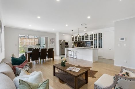 Photo of property in 39 Cloonlyon Drive, Flat Bush, Auckland, 2019