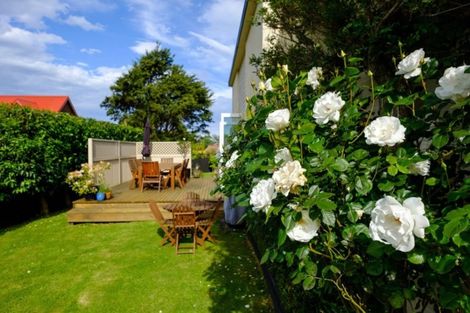 Photo of property in 15 Colquhoun Street, Glenross, Dunedin, 9011