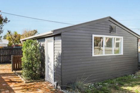 Photo of property in 16 Tonks Street, North New Brighton, Christchurch, 8083