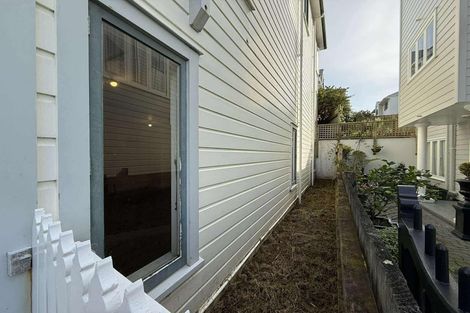 Photo of property in 12c Hobson Street, Thorndon, Wellington, 6011