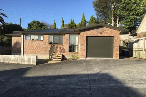 Photo of property in 302 Triangle Road, Massey, Auckland, 0614