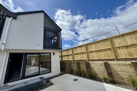 Photo of property in 3/36 Fairdale Place, Birkdale, Auckland, 0626