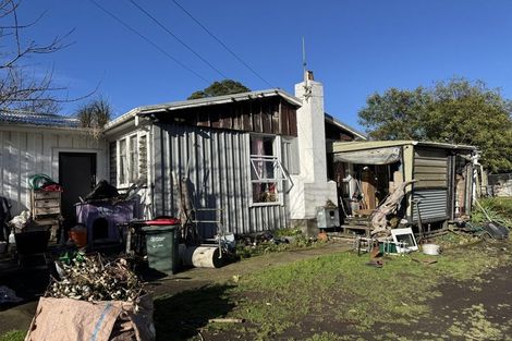 Photo of property in 23 Leslie Street, Waitara, 4320