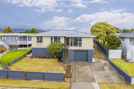 Photo of property in 3 Robert Mckeen Street, Otaki Beach, Otaki, 5512