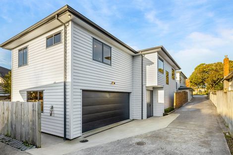 Photo of property in 49b Matipo Road, Te Atatu Peninsula, Auckland, 0610