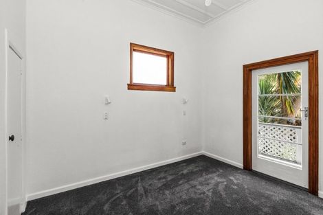 Photo of property in 25 Chaucer Road, Hospital Hill, Napier, 4110